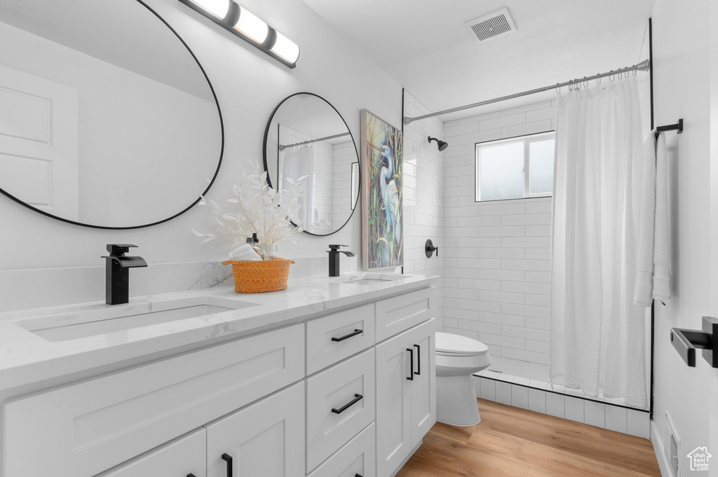 Photo 8 for MLS #2108306 at 920 E Violet Dr