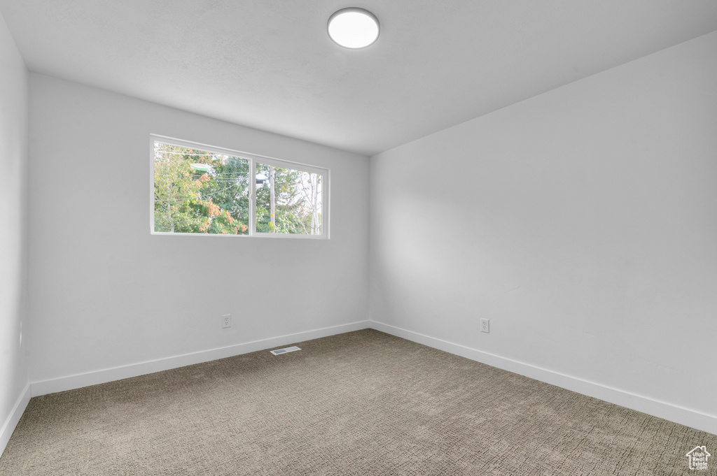 Photo 10 for MLS #2108306 at 920 E Violet Dr