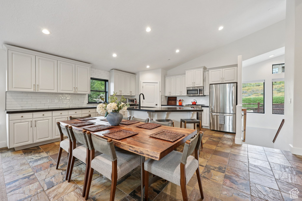 Photo 17 for MLS #2108315 at 12472 Ross Creek Dr