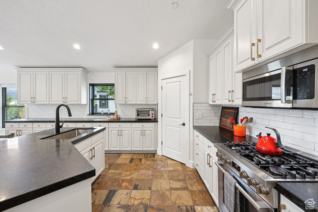 Photo 11 for MLS #2108315 at 12472 Ross Creek Dr