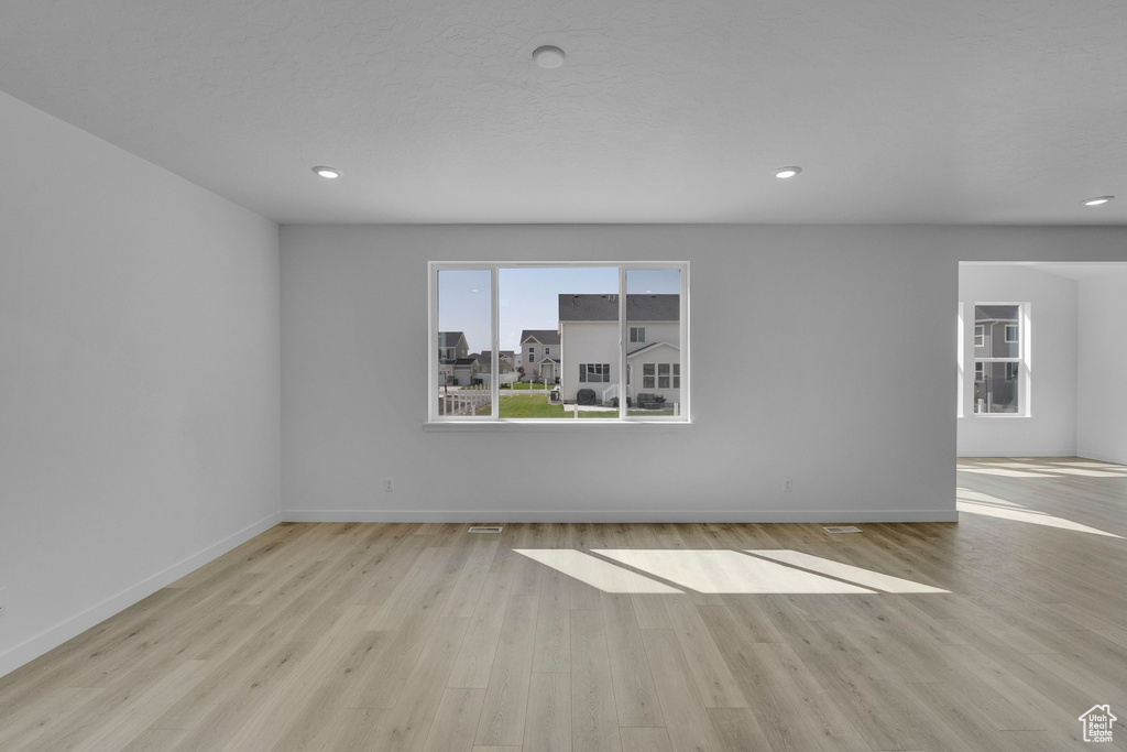 Photo 7 for MLS #2108329 at 1192 N Horseshoe Way #505