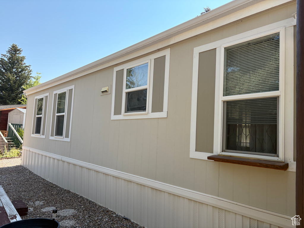 Photo 3 for MLS #2108343 at 3061 Edgement Dr #250