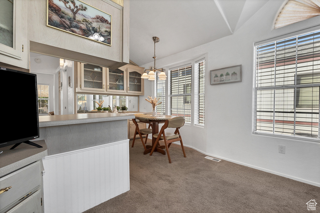 Photo 11 for MLS #2108346 at 2990 E Riverside Dr #173