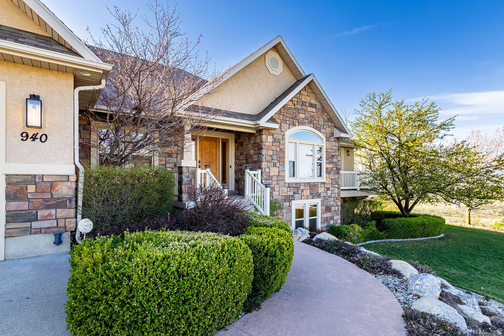 940 E CANYON RD Hyde Park, UT 84318