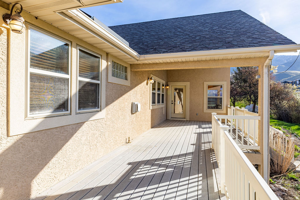 940 E CANYON RD Hyde Park, UT 84318