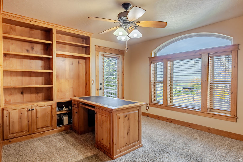 940 E CANYON RD Hyde Park, UT 84318