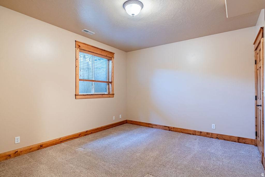 940 E CANYON RD Hyde Park, UT 84318