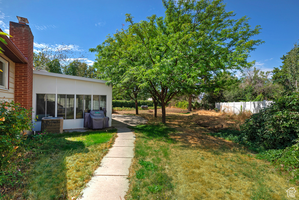 Photo 4 for MLS #2108354 at 2862 E Pamela Dr