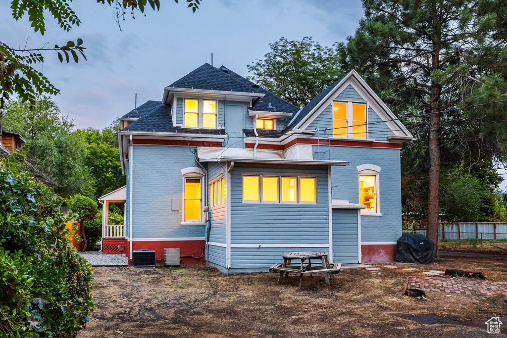 447 N PUGSLEY ST Salt Lake City, UT 84103