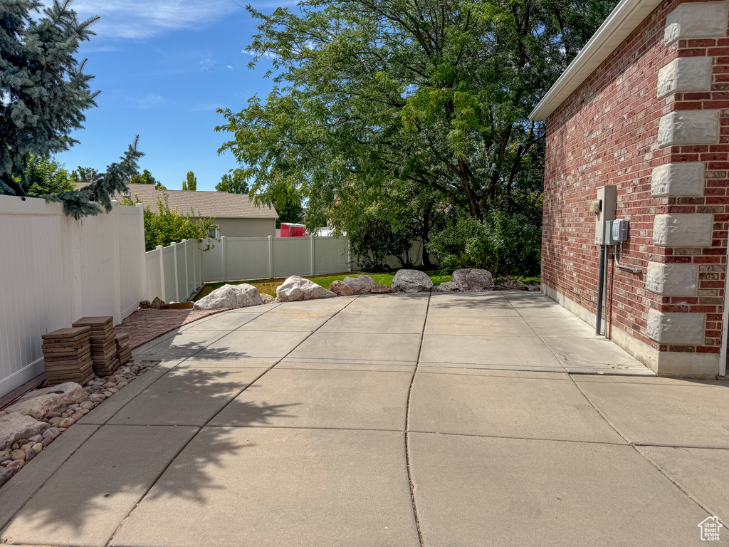 2463 S 1375 W Syracuse, UT 84075