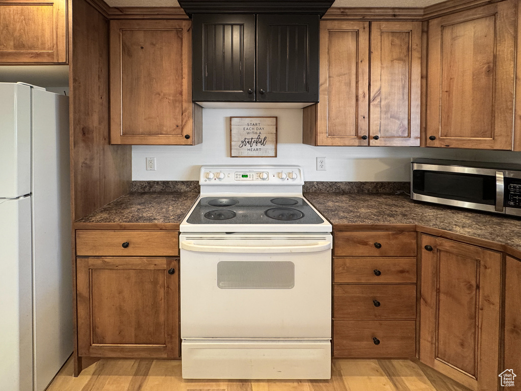 2463 S 1375 W Syracuse, UT 84075