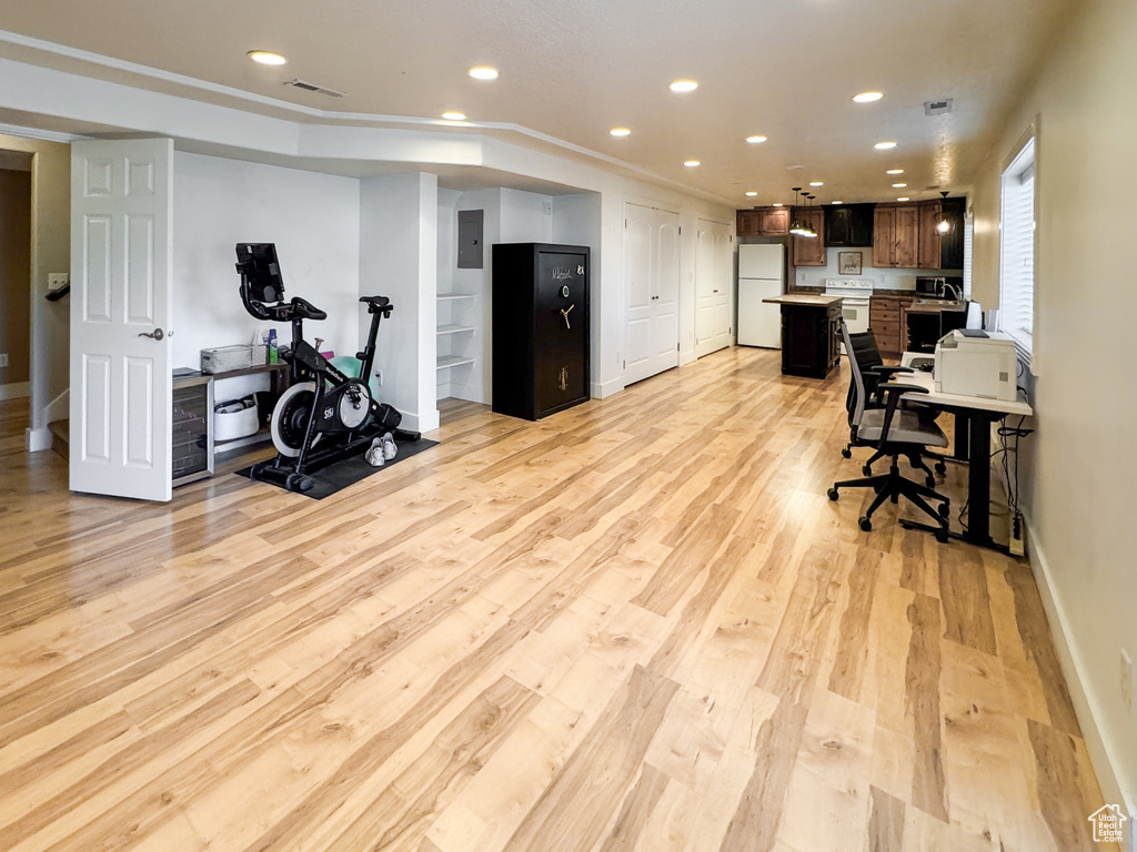 2463 S 1375 W Syracuse, UT 84075