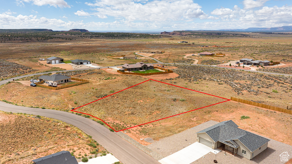 27  CRIMSON ESTS Kanab, UT 84741
