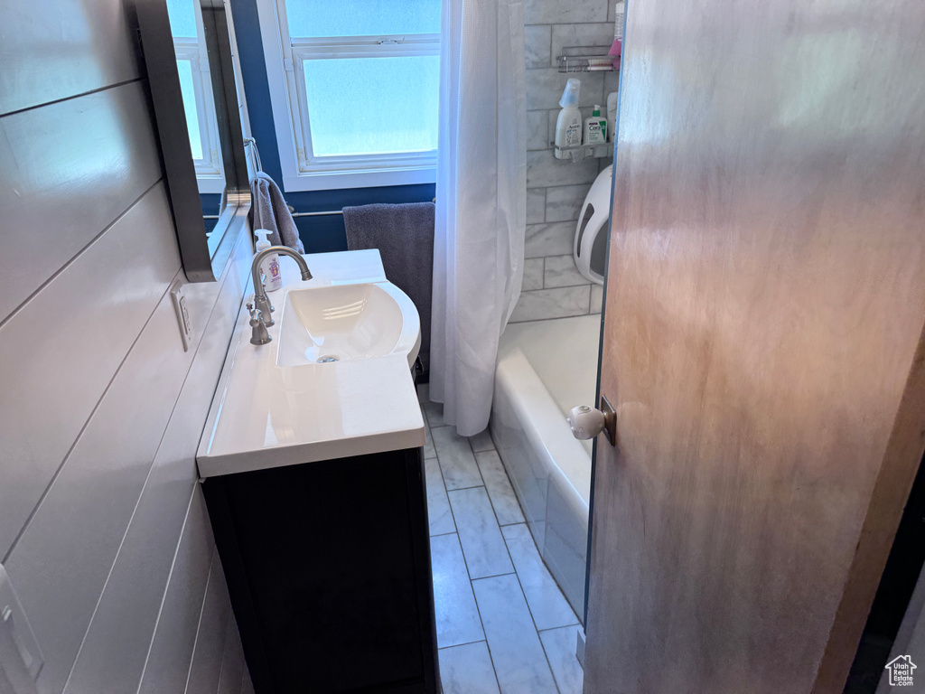 2468 N 4350 W Plain City, UT 84404