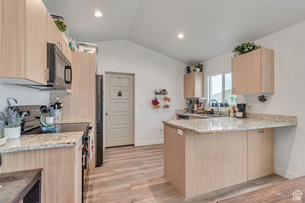 Photo 12 for MLS #2108409 at 2415 E Boxwood Ln #616