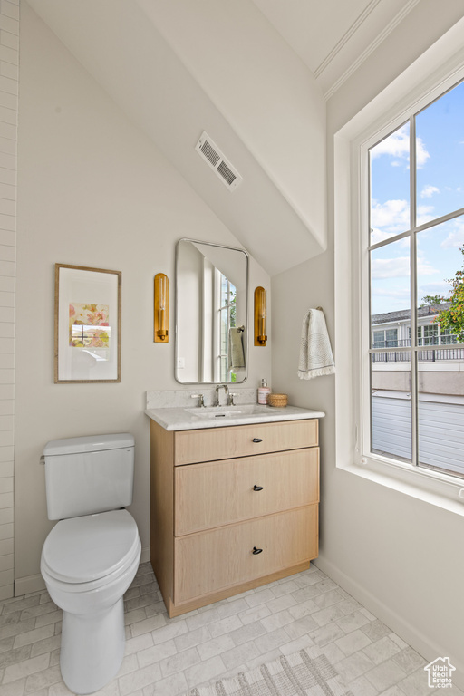 Photo 68 for MLS #2108410 at 520 N H St