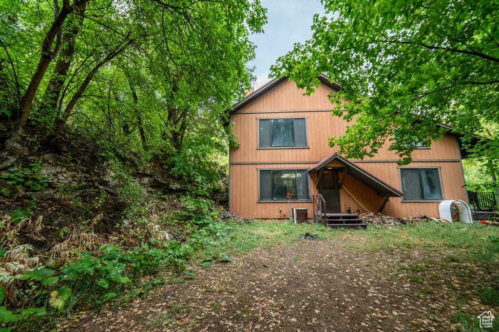 Photo 5 for MLS #2108426 at 1420 Basel Dr #116