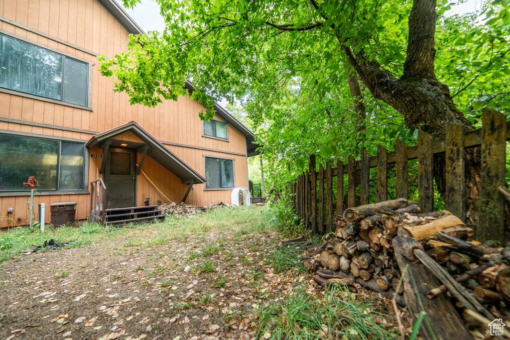 Photo 3 for MLS #2108426 at 1420 Basel Dr #116