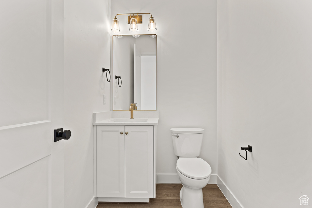 Photo 8 for MLS #2108432 at 2914 E Alderann St