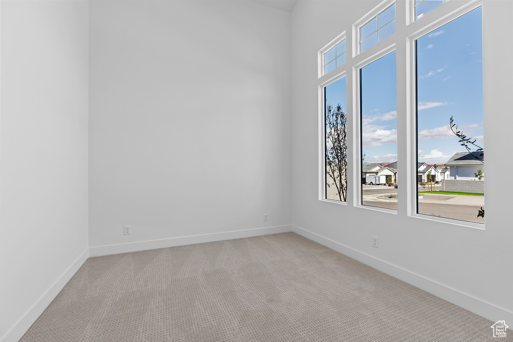Photo 7 for MLS #2108433 at 6246 S Bespin Ln