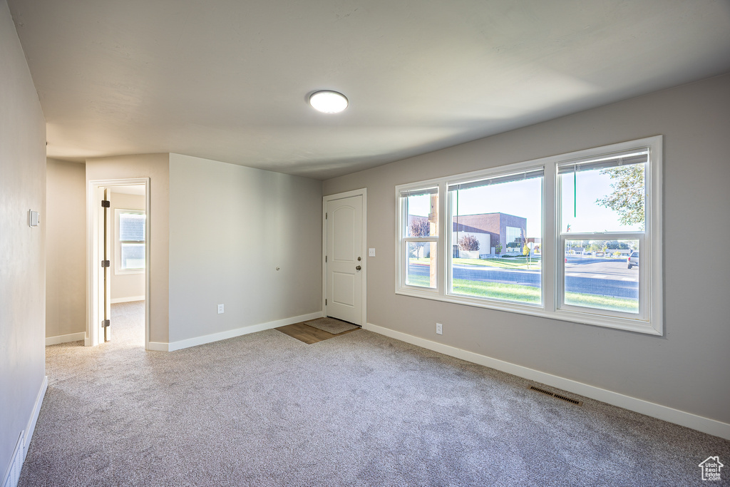 4387 W 5570 S Kearns, UT 84118
