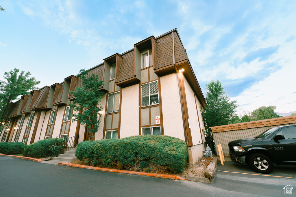 5402 S WILLOW LN #F Murray, UT 84107