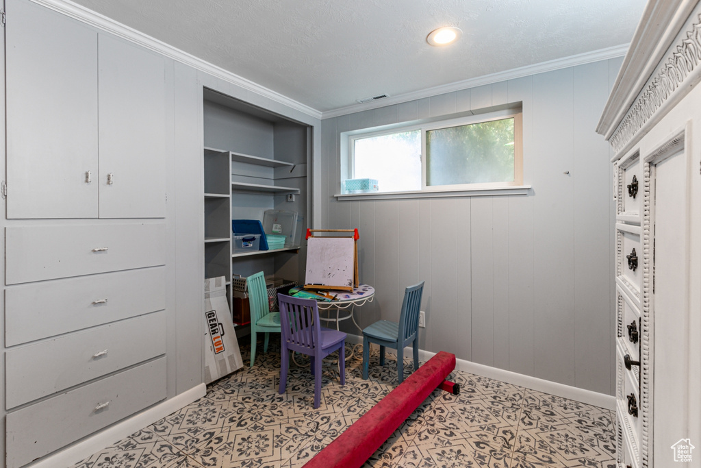 6415 S SILVERBELL ST Murray, UT 84107