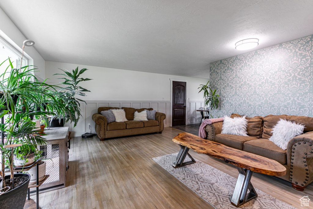 6415 S SILVERBELL ST Murray, UT 84107