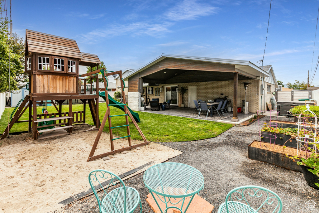 6415 S SILVERBELL ST Murray, UT 84107