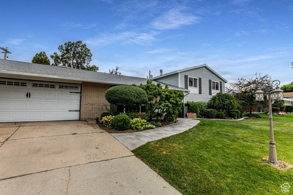 6415 S SILVERBELL ST Murray, UT 84107