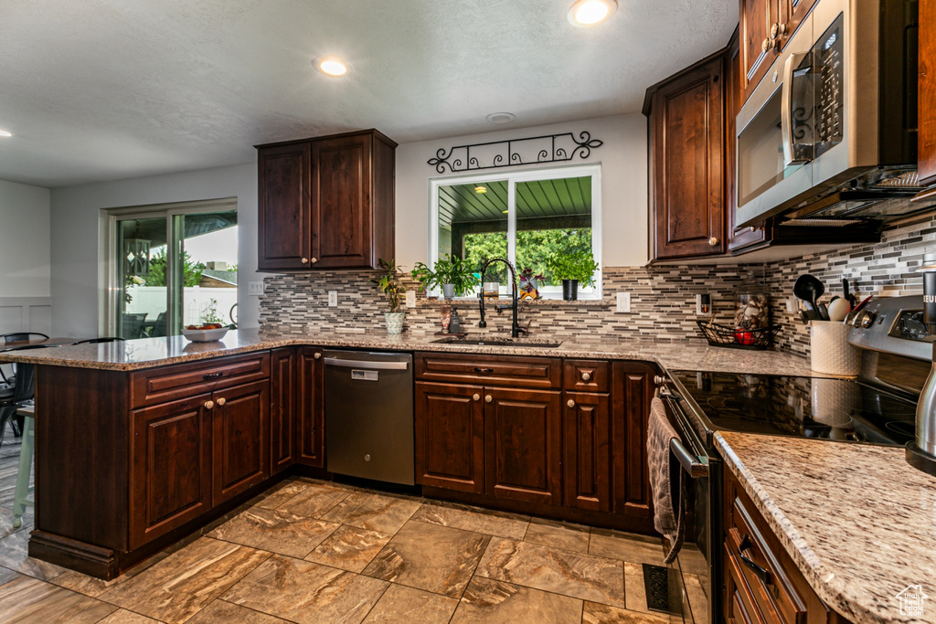 6415 S SILVERBELL ST Murray, UT 84107