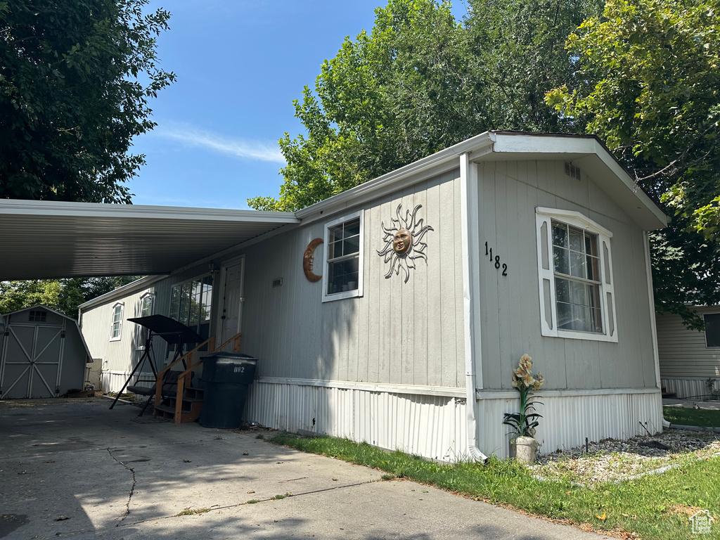 Photo 2 for MLS #2108453 at 1182 S 900 East