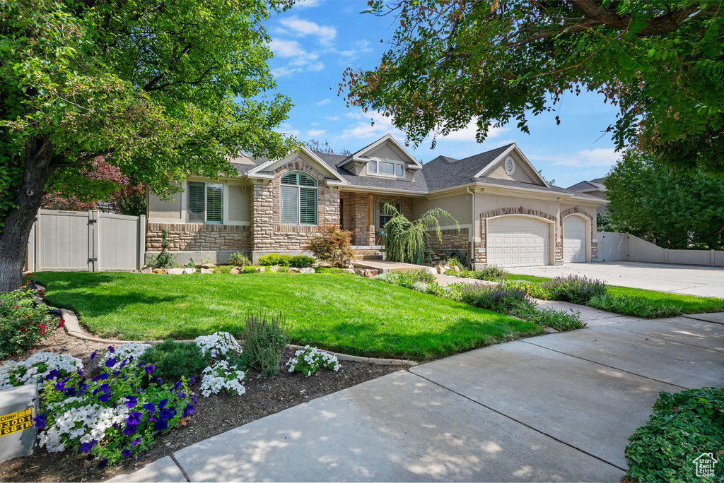 3028 W WILKINS PEAK CT South Jordan, UT 84095