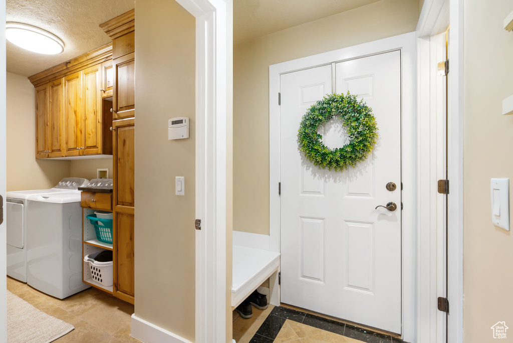 3028 W WILKINS PEAK CT South Jordan, UT 84095