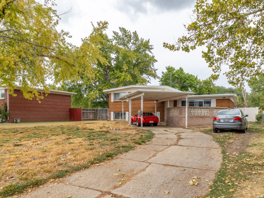 5810 S 2550 W Roy, UT 84067