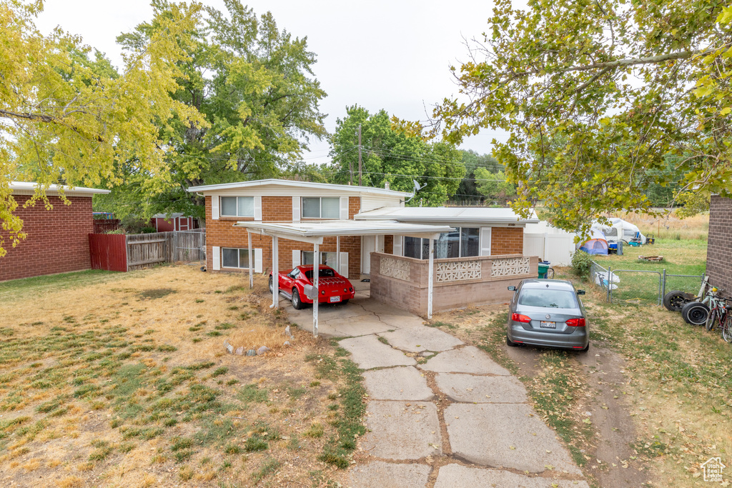 5810 S 2550 W Roy, UT 84067