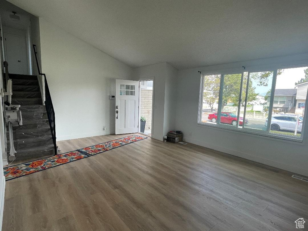 3330 S SQUIREWOOD DR West Valley City, UT 84120