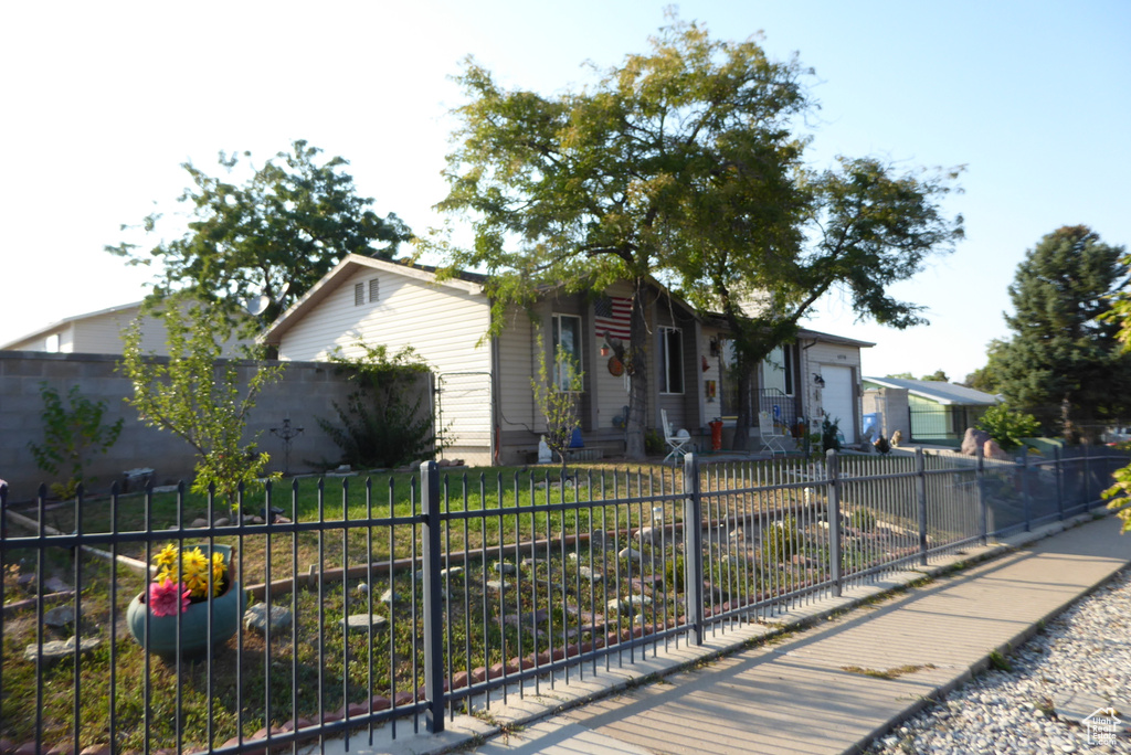 5278 S KEMP DR Kearns, UT 84118