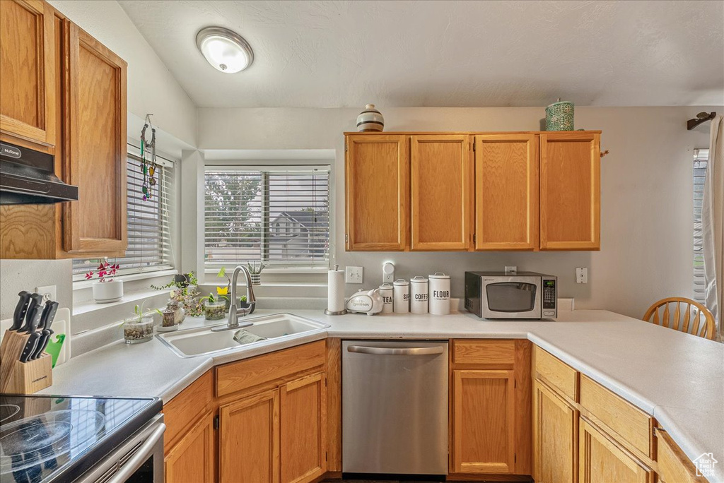 Photo 11 for MLS #2108485 at 2766 W Spaulding Ln