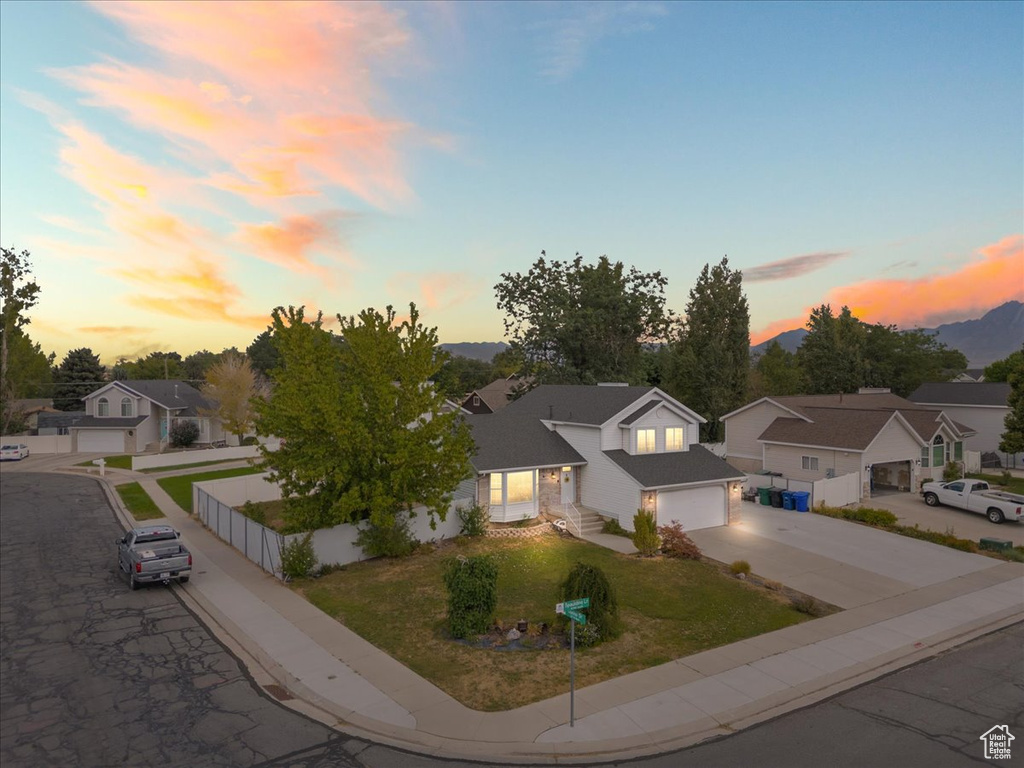 Photo 4 for MLS #2108485 at 2766 W Spaulding Ln