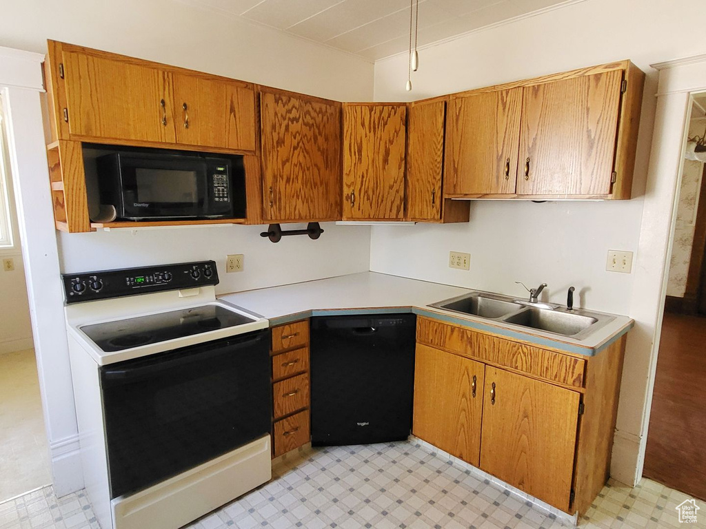 Photo 3 for MLS #2108486 at 416 N 100 West
