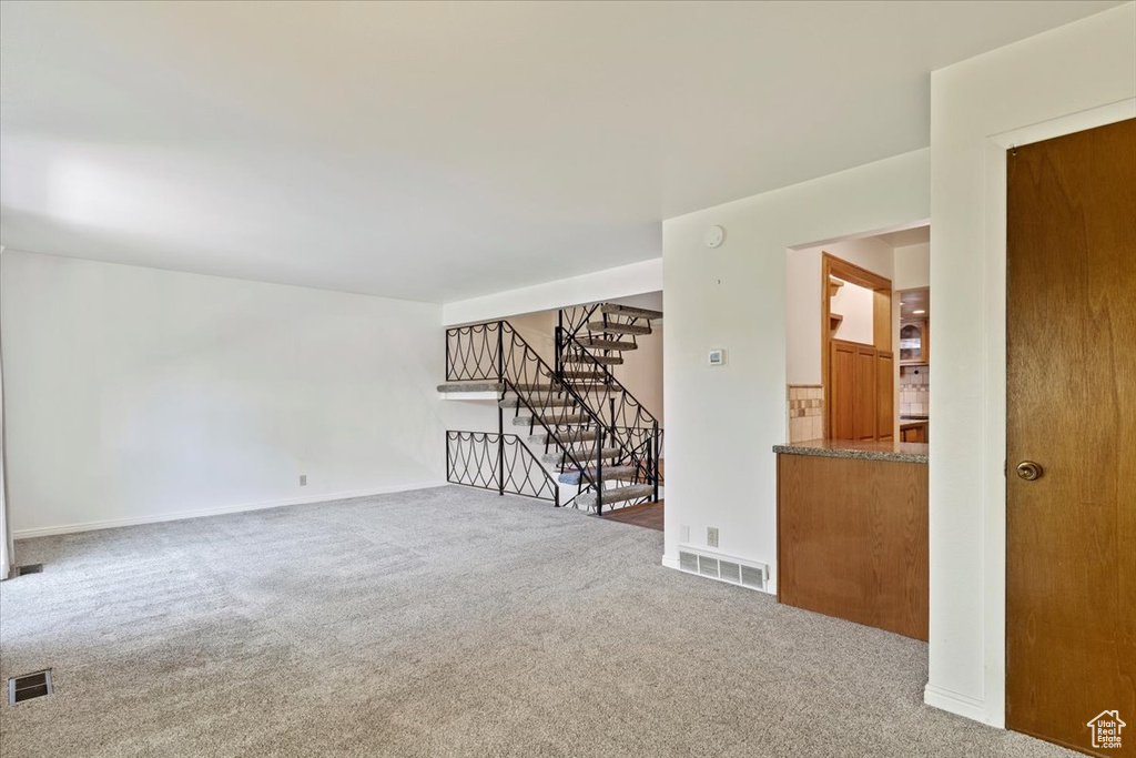 Photo 5 for MLS #2108512 at 4060 S 875 East #54