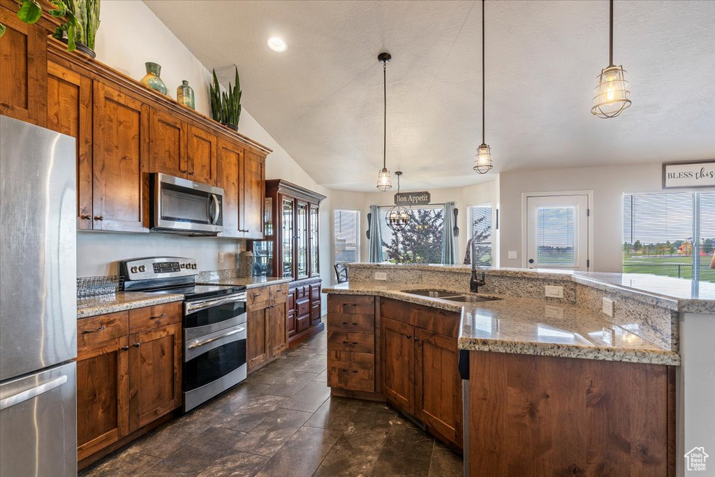 Photo 10 for MLS #2108526 at 306 S Sunburst Dr
