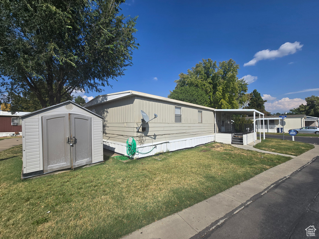 Photo 4 for MLS #2108537 at 5100 S 1050 West #E37