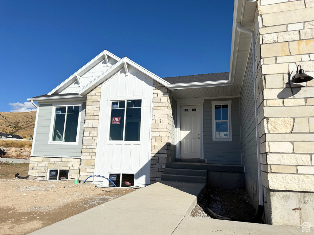 Photo 2 for MLS #2108545 at 372 S 1150 East #607