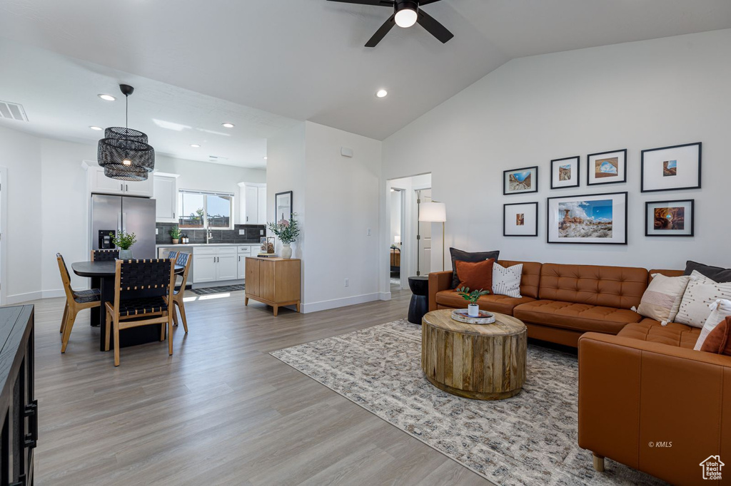 742 W VANCE DR Kanab, UT 84741