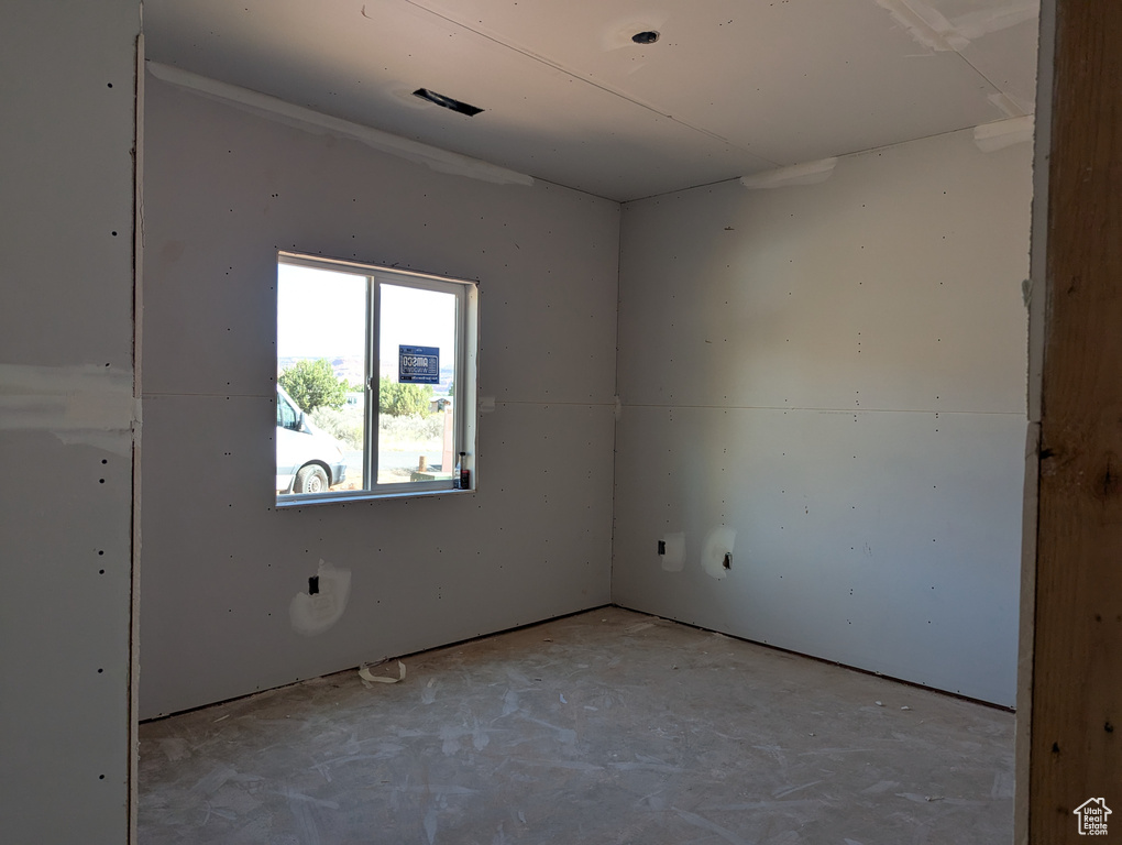 Photo 16 for MLS #2108550 at 859 W Chamberlain Dr