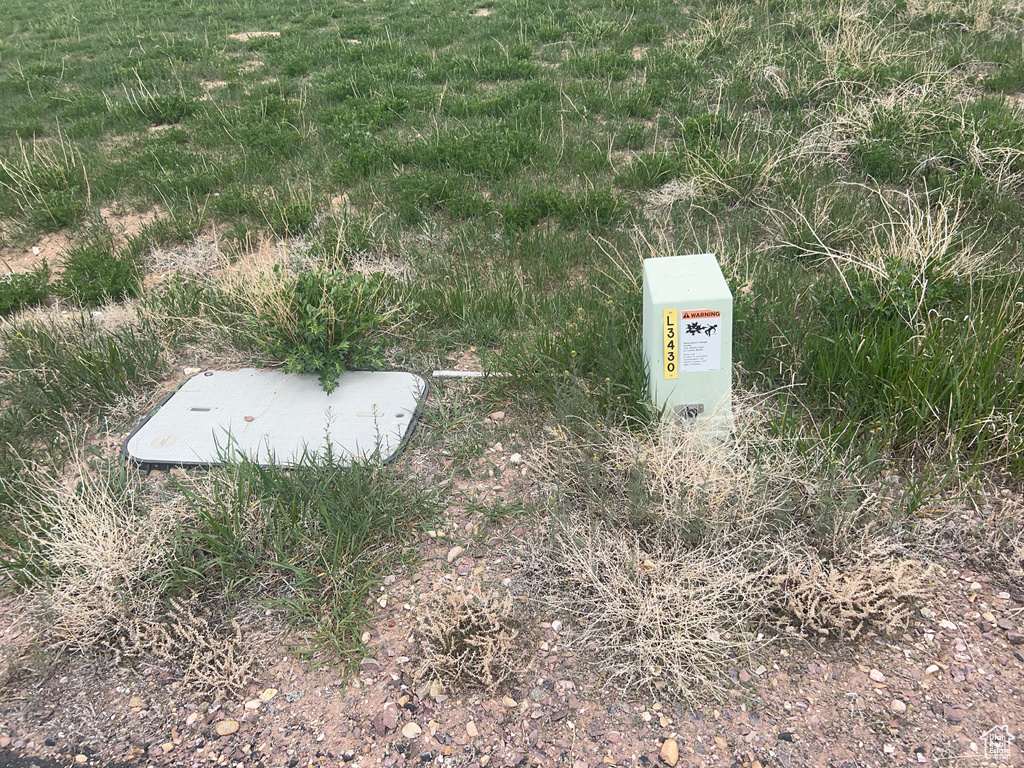 5  FIFTH E ST Manila, UT 84046