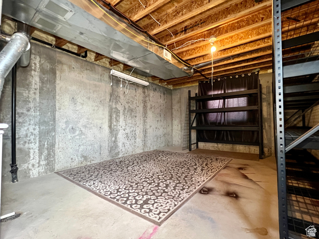 1174 W 1580 N Clinton, UT 84015