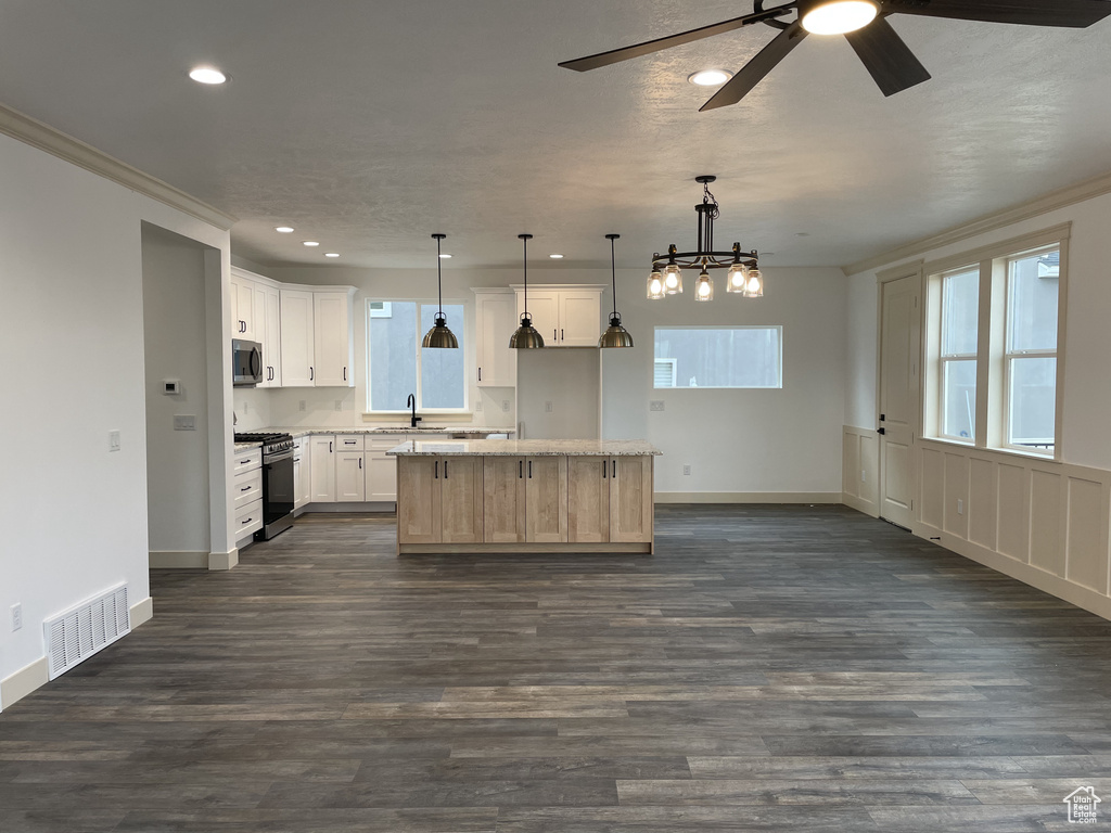 817 S 1365 W Lehi, UT 84043